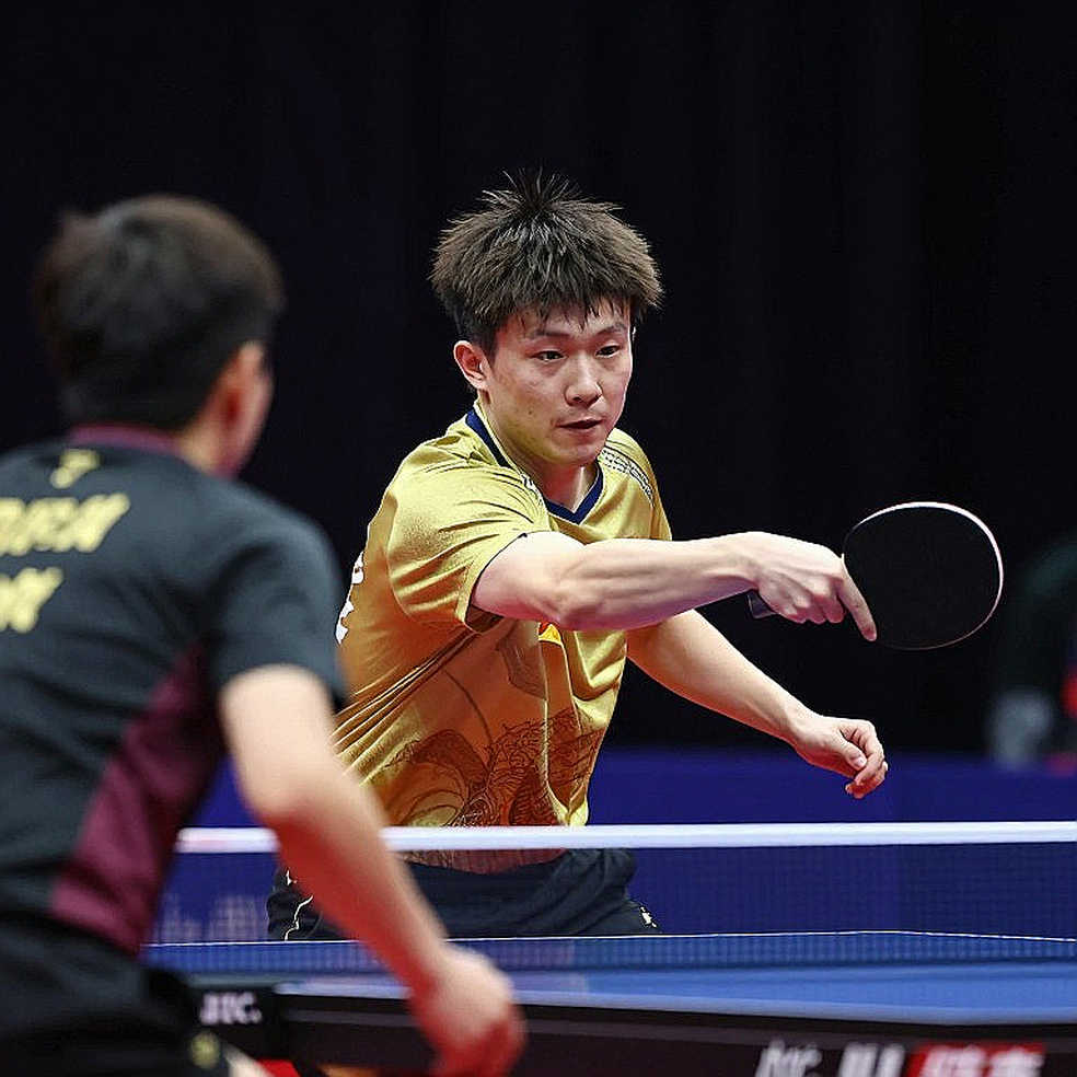 Nghề lọc tin giữa kỳ chuyển nhượng: Khi câu trả lời trung thực là 'không đủ dữ liệu'