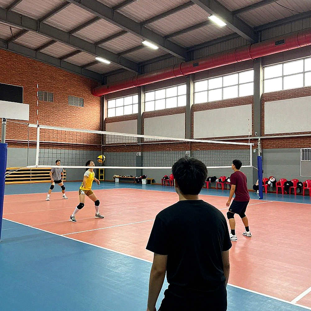 Cú đập của Mruzik và cô libero 14 tuổi: giải bóng chuyền nữ Việt Nam đang chạy bằng hai tốc độ