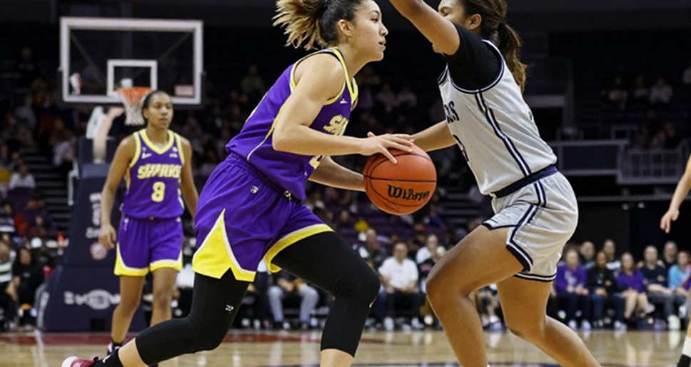 Donta Hall, luật FIBA và khoản chiết khấu ẩn: vì sao một trung phong 'máy chạy' bị định giá lại ở châu Âu