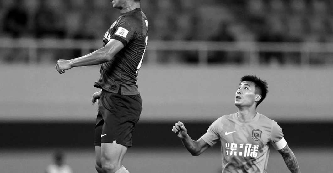 Film Promotion Campaign and Lessons for Football: When 'Attire' Becomes a Media Weapon