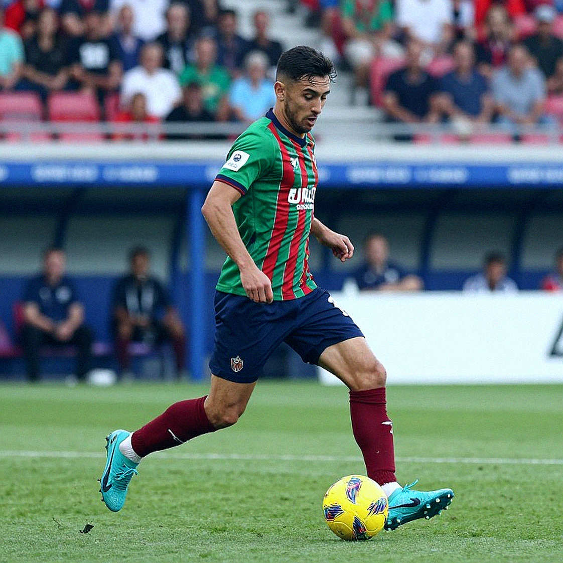 Hung Yen FC: Top-3 Ambition and Academy Strategy Under Billionaire Dang Thanh Tam Hung Yen FC: Top-3 Ambition and Academy Strategy Under Billionaire Dang Thanh Tam
