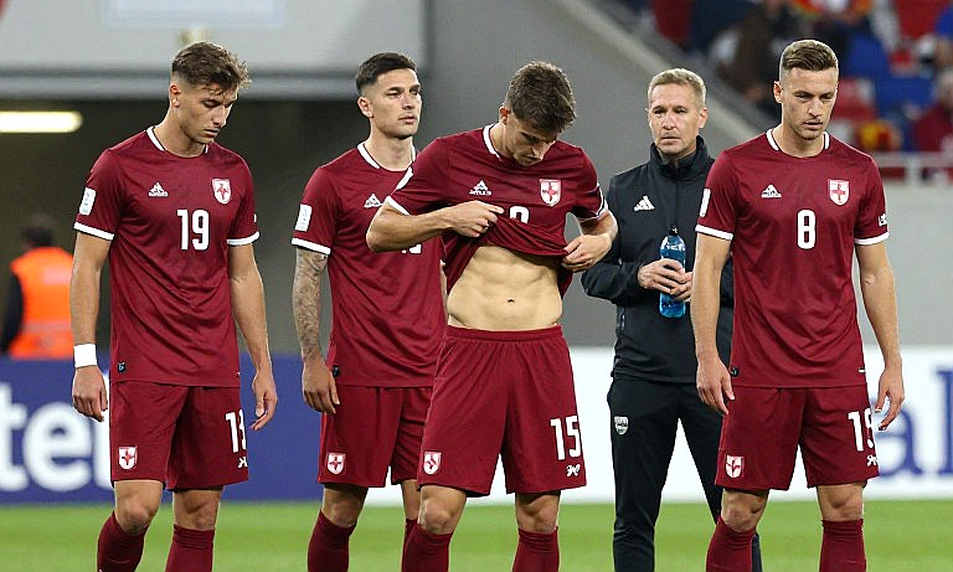 Donyell Malen và bài toán hiệu suất: AS Roma cần nhìn vào vết nứt trước khi hào quang lên tiếng Donyell Malen và bài toán hiệu suất: AS Roma cần nhìn vào vết nứt trước khi hào quang lên tiếng
