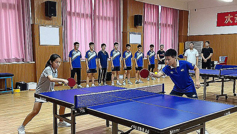 Worthing TTC mở giải Junior Team 1 Star: vết nứt ở đáy kim tự tháp bóng bàn Anh