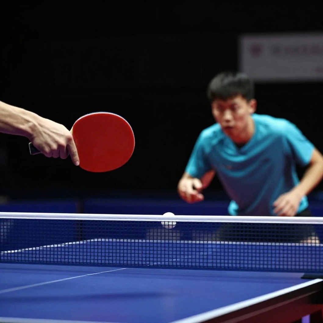 14 phụ nữ, 650 bảng Anh và hơn 100 chiếc áo ngực: Một ngày bóng bàn vì màu hồng tại Milton Keynes