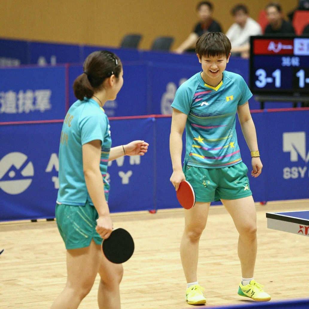 Cơn sốt vàng ở Jersey: Bài học về chiều sâu từ những lão tướng bóng bàn Anh Quốc