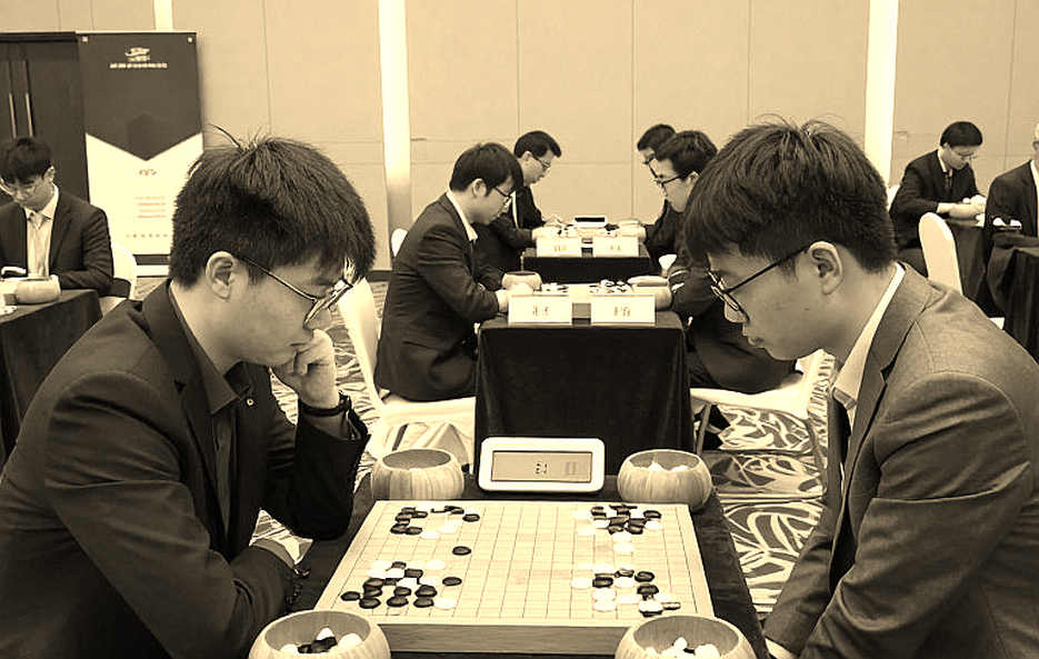 Không cần hoảng loạn trước Scotch Opening: Kasparov từng biến khai cuộc bị xem nhẹ thành vũ khí vô địch thế giới